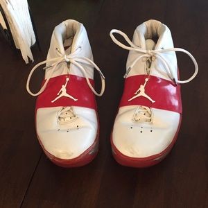 2003 air Jordan’s size 12 gently used